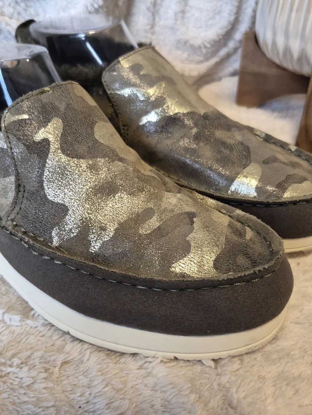 NEW Sperry Moc-Sider Slip-On Shoes Olive Green Camo Leather Faux Fur Lined Sz 8